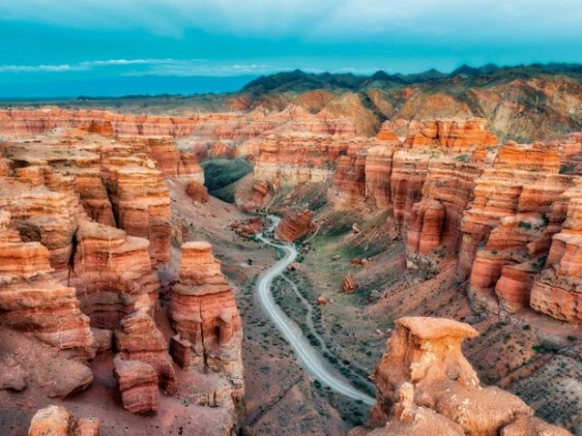 KAZAKISTAN: TOUR KAZAKISTAN : IL PONTE DI LEVANTE