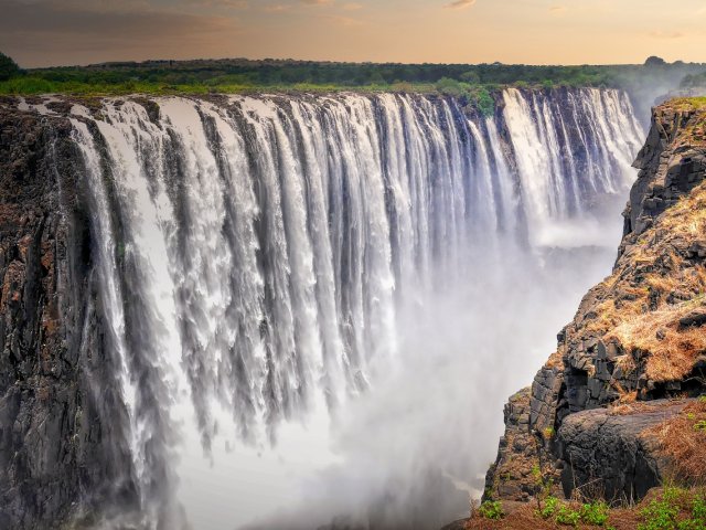 Sudafrica viaggio cultura e natura e le magnifiche Victoria Falls 2025